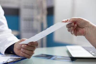 How to select an EHR consultant