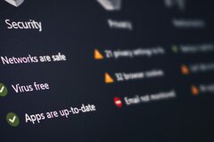 clouds - cloud EHR buyers' guide